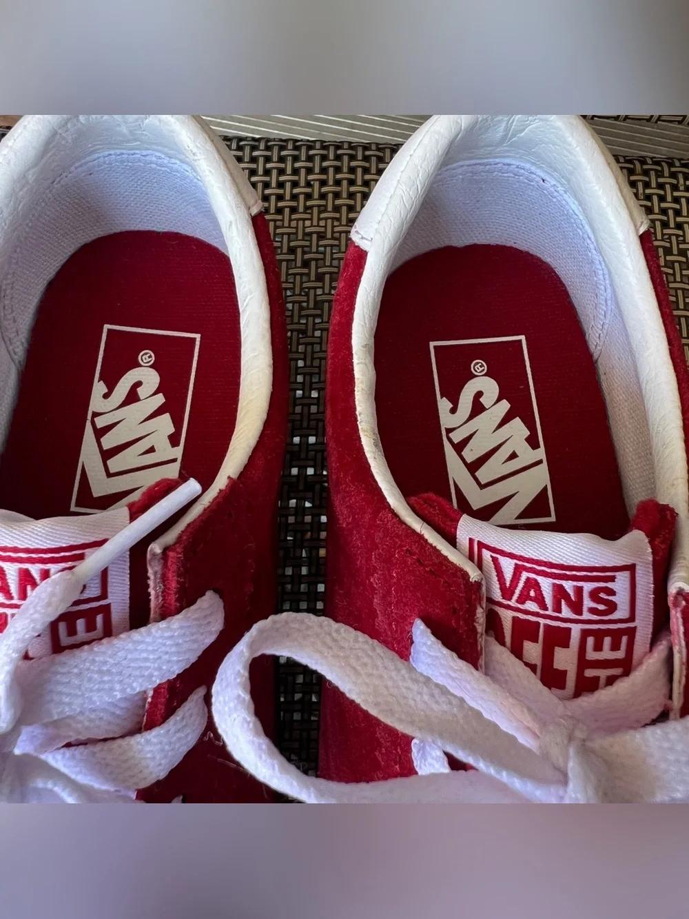 Vans Sport Low Red Women’s 6 Men’s 4.5